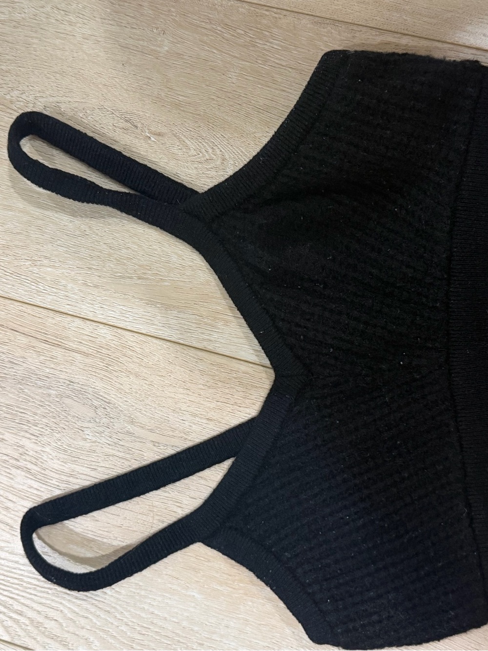 ALO Yoga Black cashmere Bralette - Picture 4 of 4